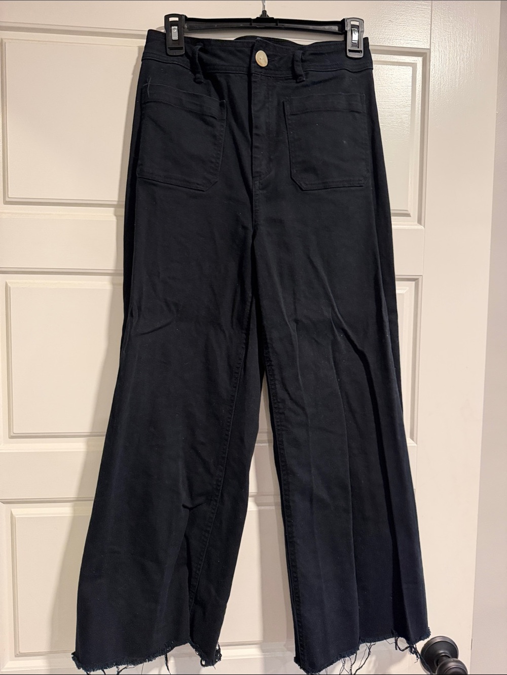 Everly Black Wide-Leg Jeans with Raw Hem